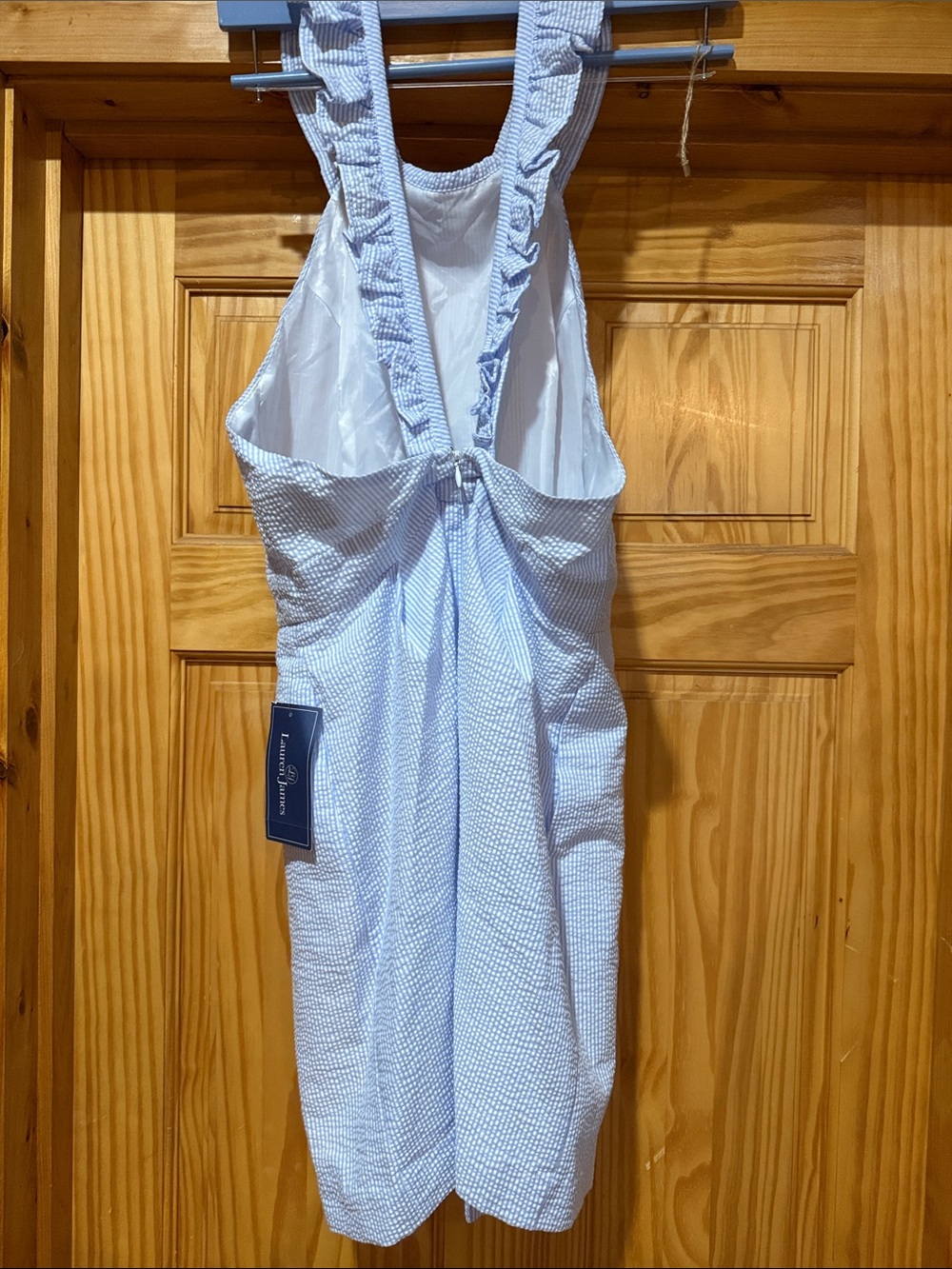 Lauren James seersucker dress
Lauren James Claire Seersucker Dress w/ pockets
M